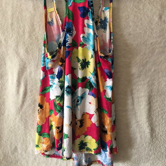 A'GACI Floral sleeveless spaghetti strap tank top - Size S/M - Picture 2 of 3